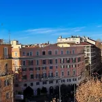 Maria Teresa Apartment - Sophisticated Living And City Links - Quartiere Trieste